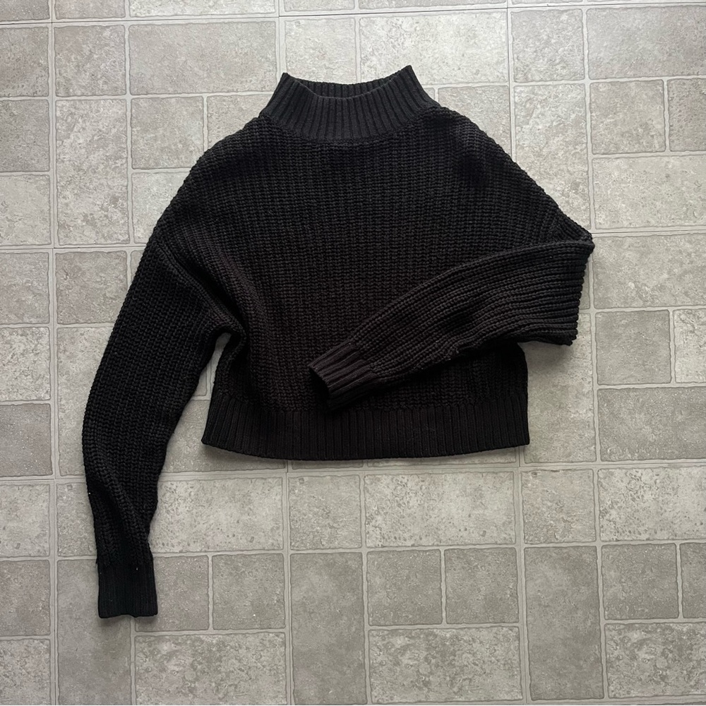 Knit Black Cropped Turtleneck Sweater Xs